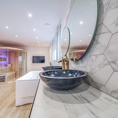 L'Evasion - Sauna Jacuzzi Cinema Tours Exterior foto